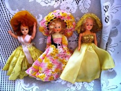 LOT 29 3 HP MOHAIR WIG PRINCESS DOLLS, GOWNS, HATS, TIARA RIBBON